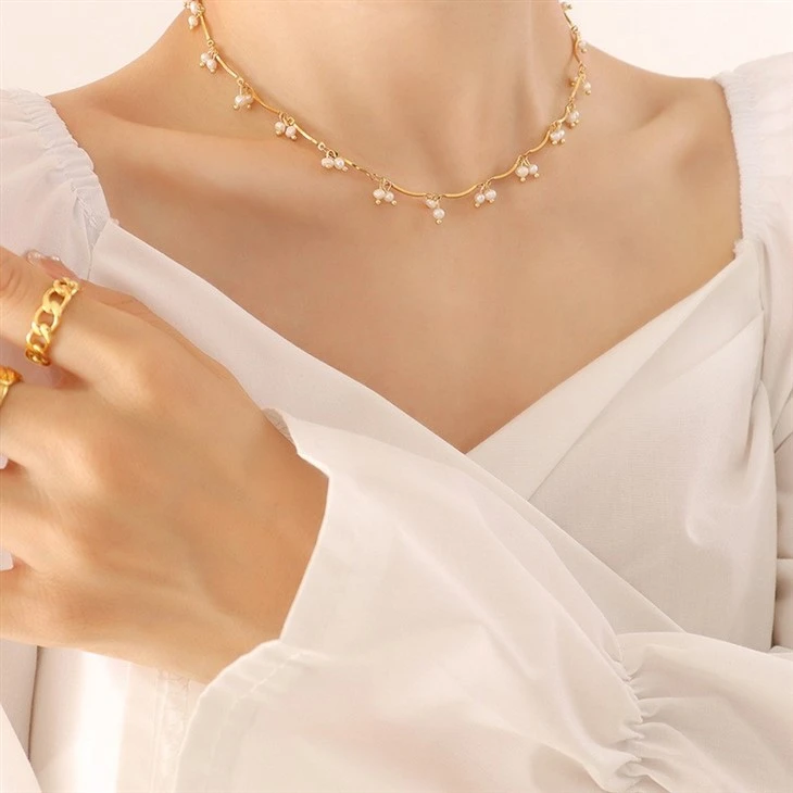 Dainty Pearl Għonq Kullar