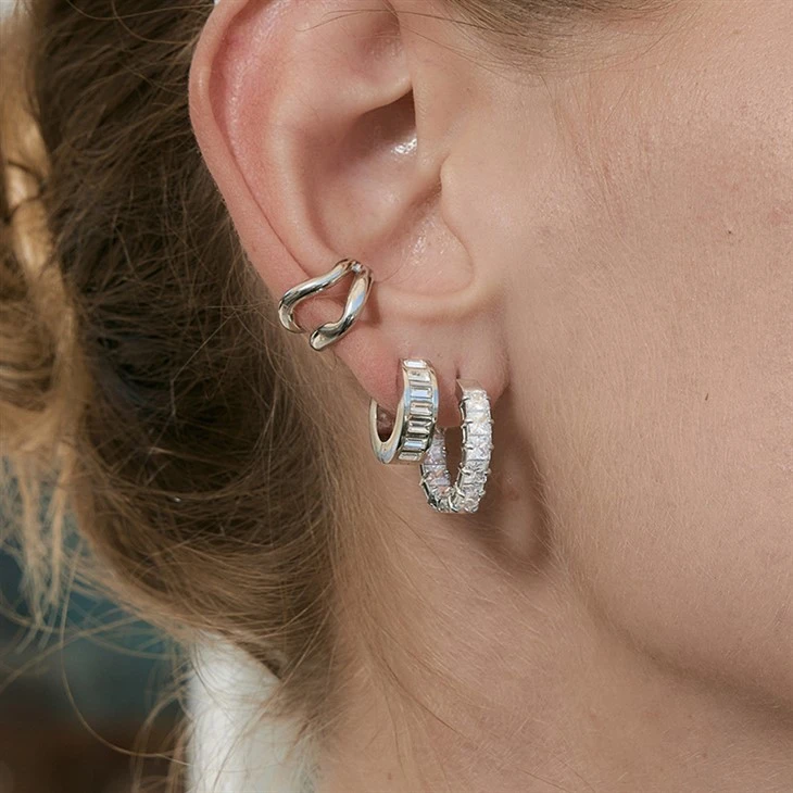 Imsielet Huggie Hoop Zirconia Kubu Tleqq