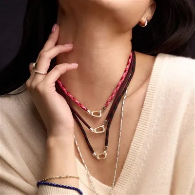 Karabiner Ħamra Kurdun Necklace